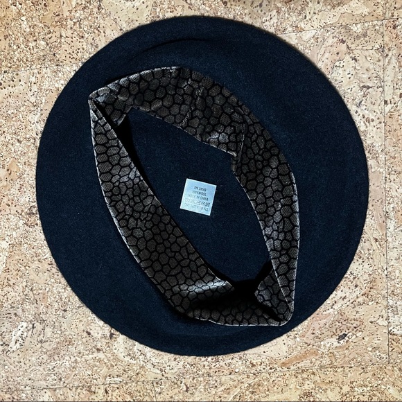 Black Wool Beret With Brown Velvet Trim - Picture 6 of 17